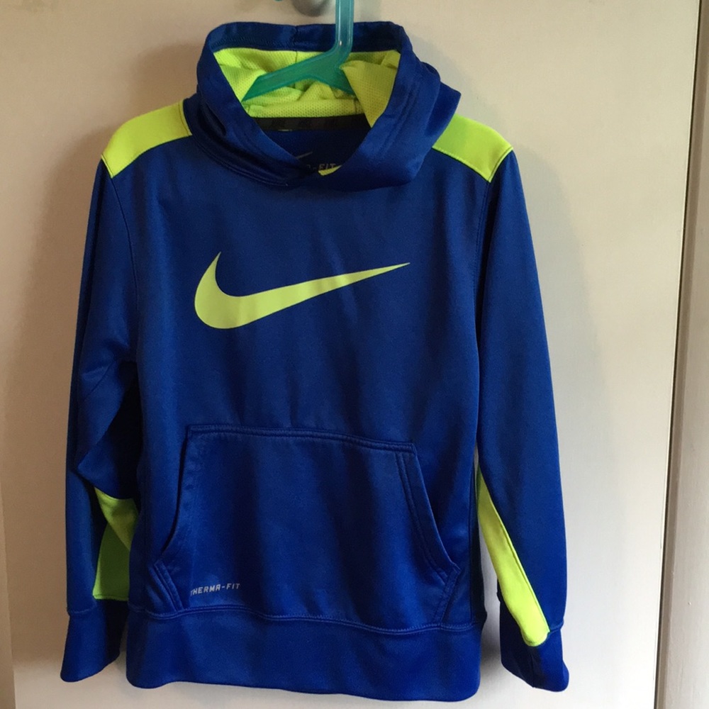 Lot of 2 Nike boys hoodies, size S, used